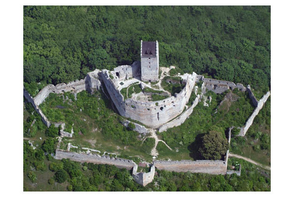 Topoľčiansky hrad - Podhradie - Foto: Marek Rehak